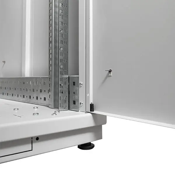 Шкаф напольный 19" TERACOM PRO 33U 600х600 мм двери стеклянная с замком-ручкой и металлическая чёрный Шкаф напольный 19" TERACOM PRO 33U 600х600 мм двери стеклянная с замком-ручкой и металлическая чёрный