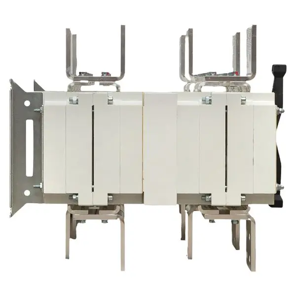 Рубильник-переключатель 2500A 4P c рукояткой управления для прямой установки PowerSwitch EKF Рубильник-переключатель 2500A 4P c рукояткой управления для прямой установки PowerSwitch EKF