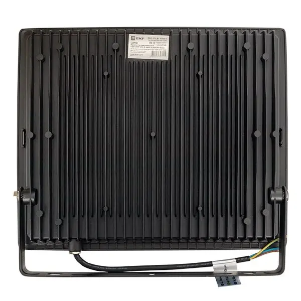 Прожектор светодиодный СДО-3008 200Вт 6500К IP65 LUMA EKF Прожектор светодиодный СДО-3008 200Вт 6500К IP65 LUMA EKF